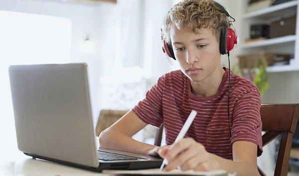 Best Scholarships for Home School Students