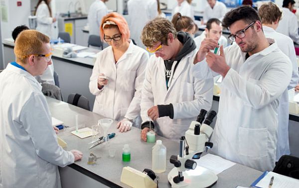 Top Scholarships for Biology Major