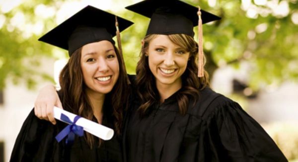 Best Scholarships for Hispanic Women