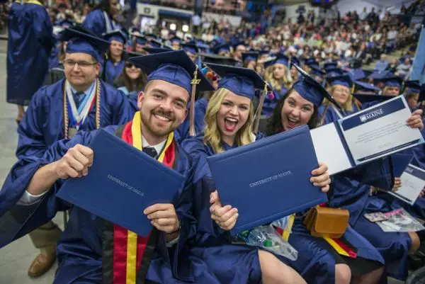 Best Scholarships in Maine