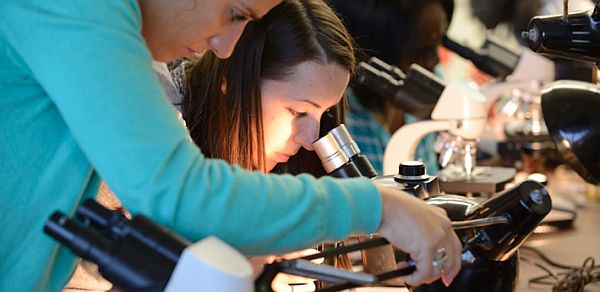 Biology Degree Programs Around the World