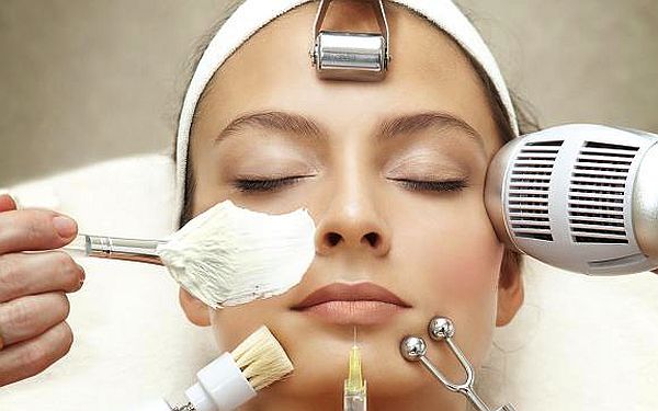 Top Esthetician School to Study in the USA