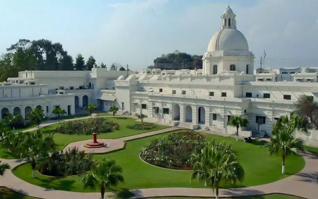 Top Universities to Study in India