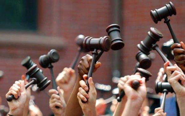 Best Scholarships for Law Students 2019