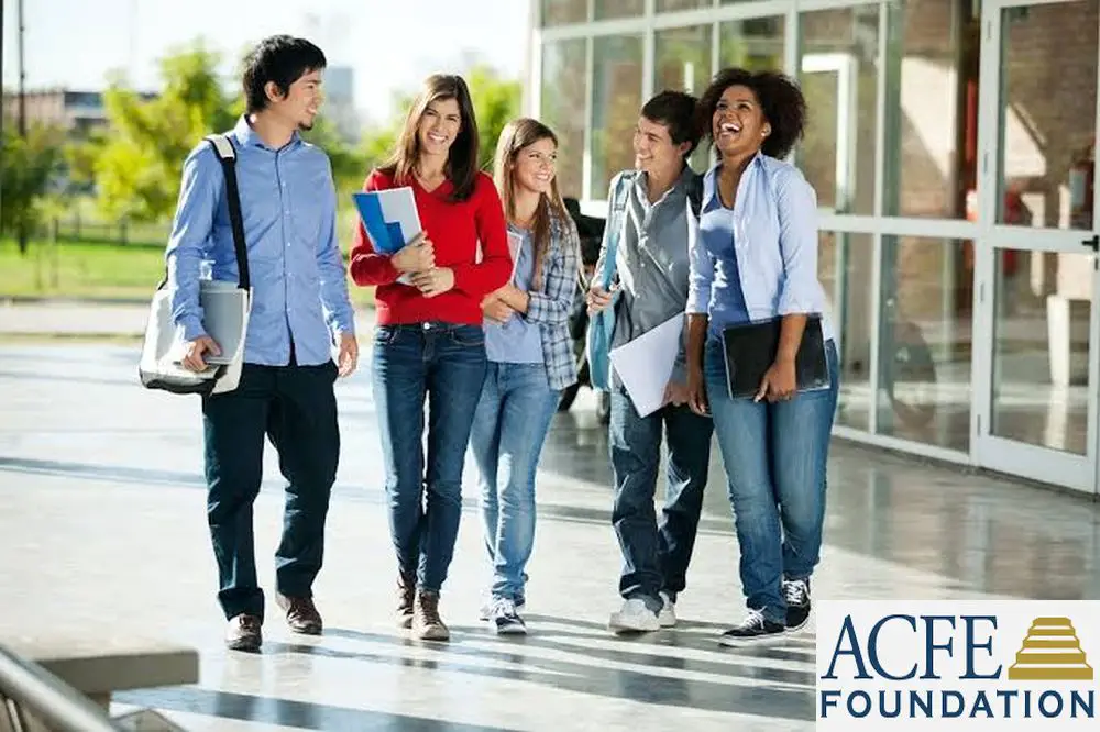 Ritchie-Jennings Memorial Scholarship