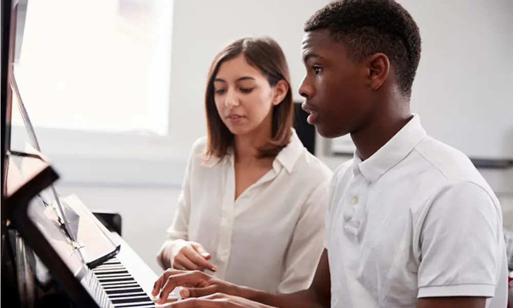 Scholarships for Musicians not Majoring in Music