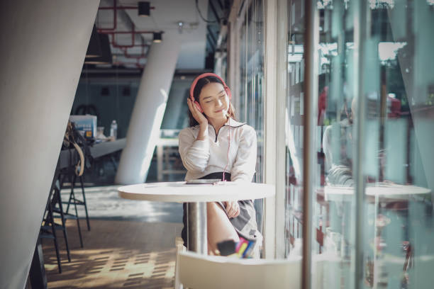 Best Podcasts for College Students