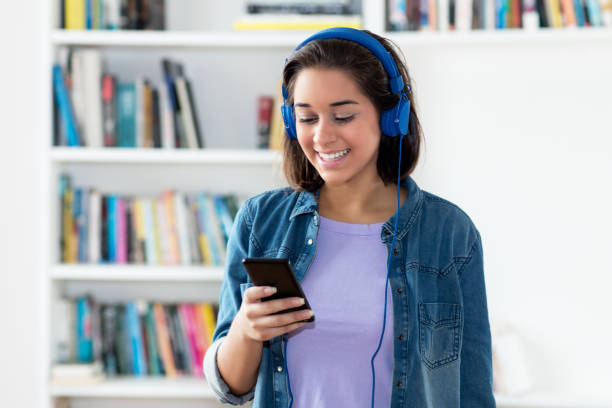 Best Podcasts for College Students