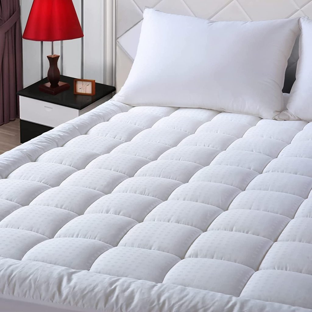 EASELAND Mattress Topper for Dorms with Deep Pocket